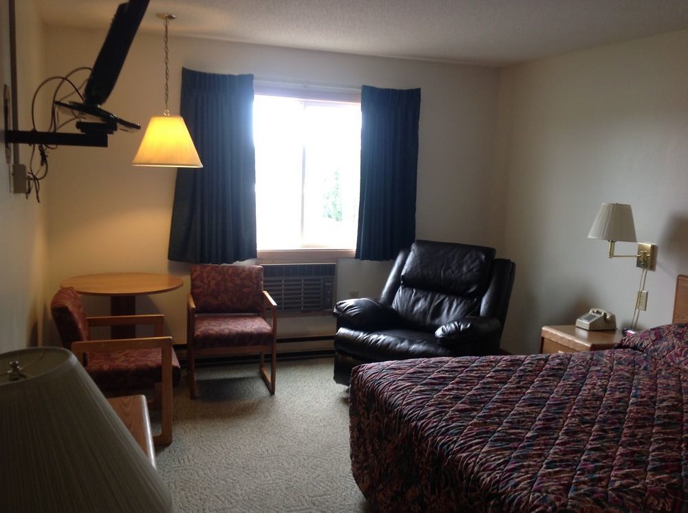 Value Host Motor Inn Marquette Extérieur photo
